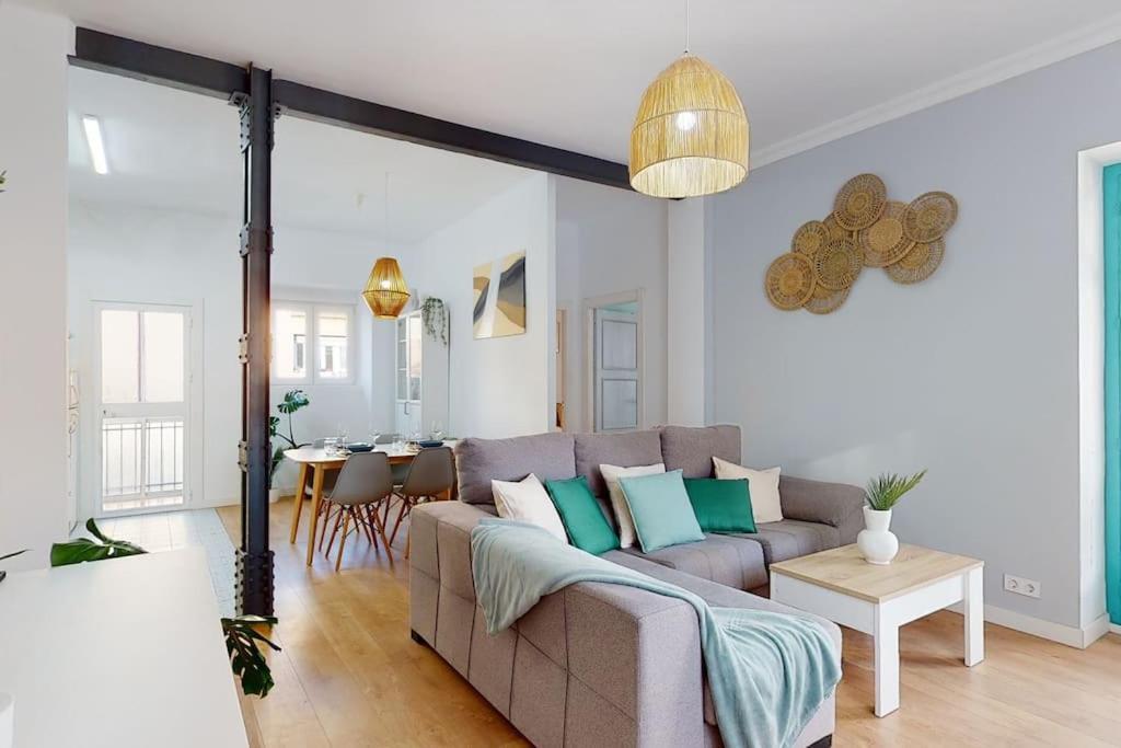 Bright Flat Rosaleda Apartment Malaga Exterior photo